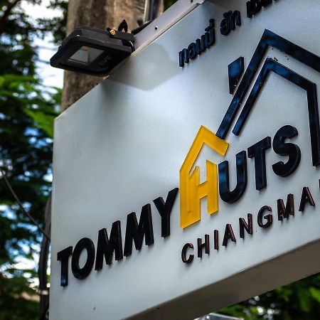 Hotel Tommy Huts Čiang Mai Exteriér fotografie