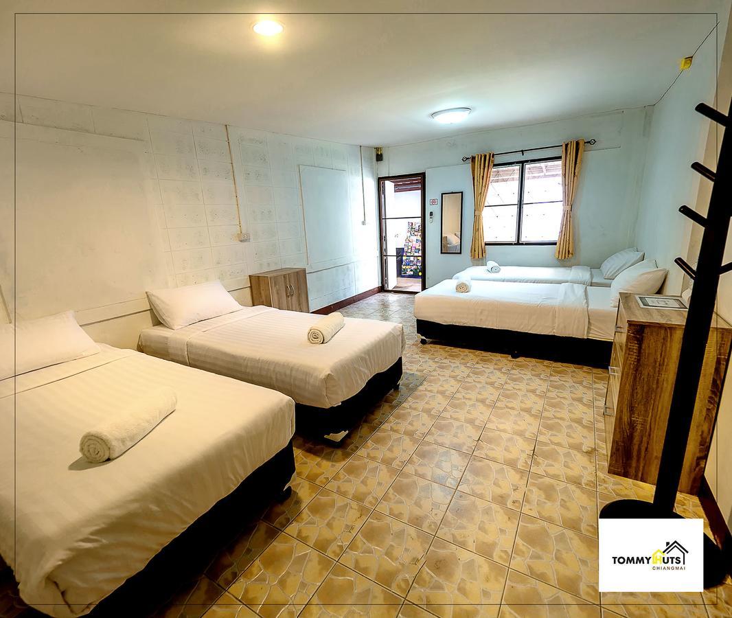 Hotel Tommy Huts Čiang Mai Exteriér fotografie