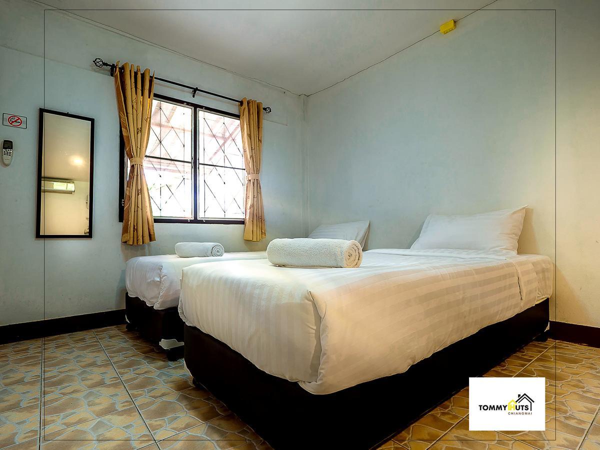 Hotel Tommy Huts Čiang Mai Exteriér fotografie