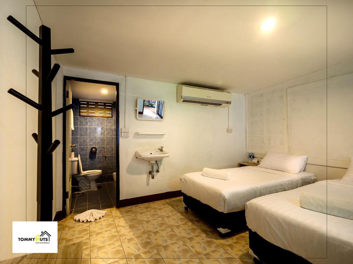 Hotel Tommy Huts Čiang Mai Exteriér fotografie