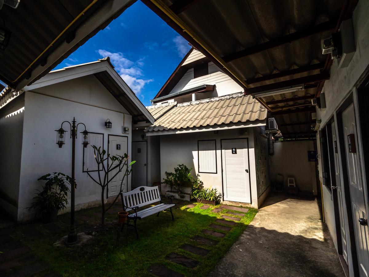 Hotel Tommy Huts Čiang Mai Exteriér fotografie